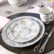 Jardin Fleuri - 4910  -95 Pc's Dinner Set Noritake